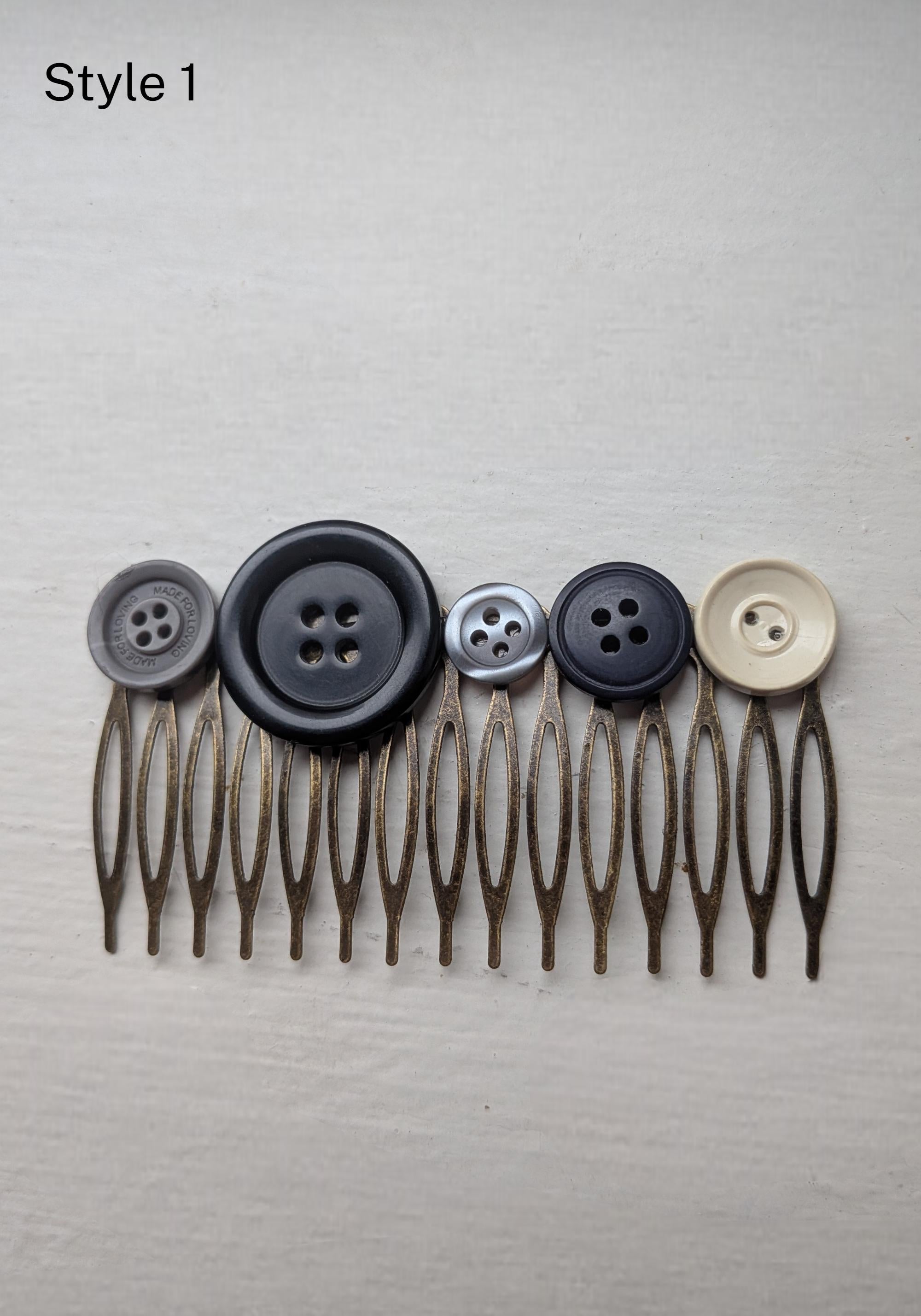 Vintage Button Hair Comb
