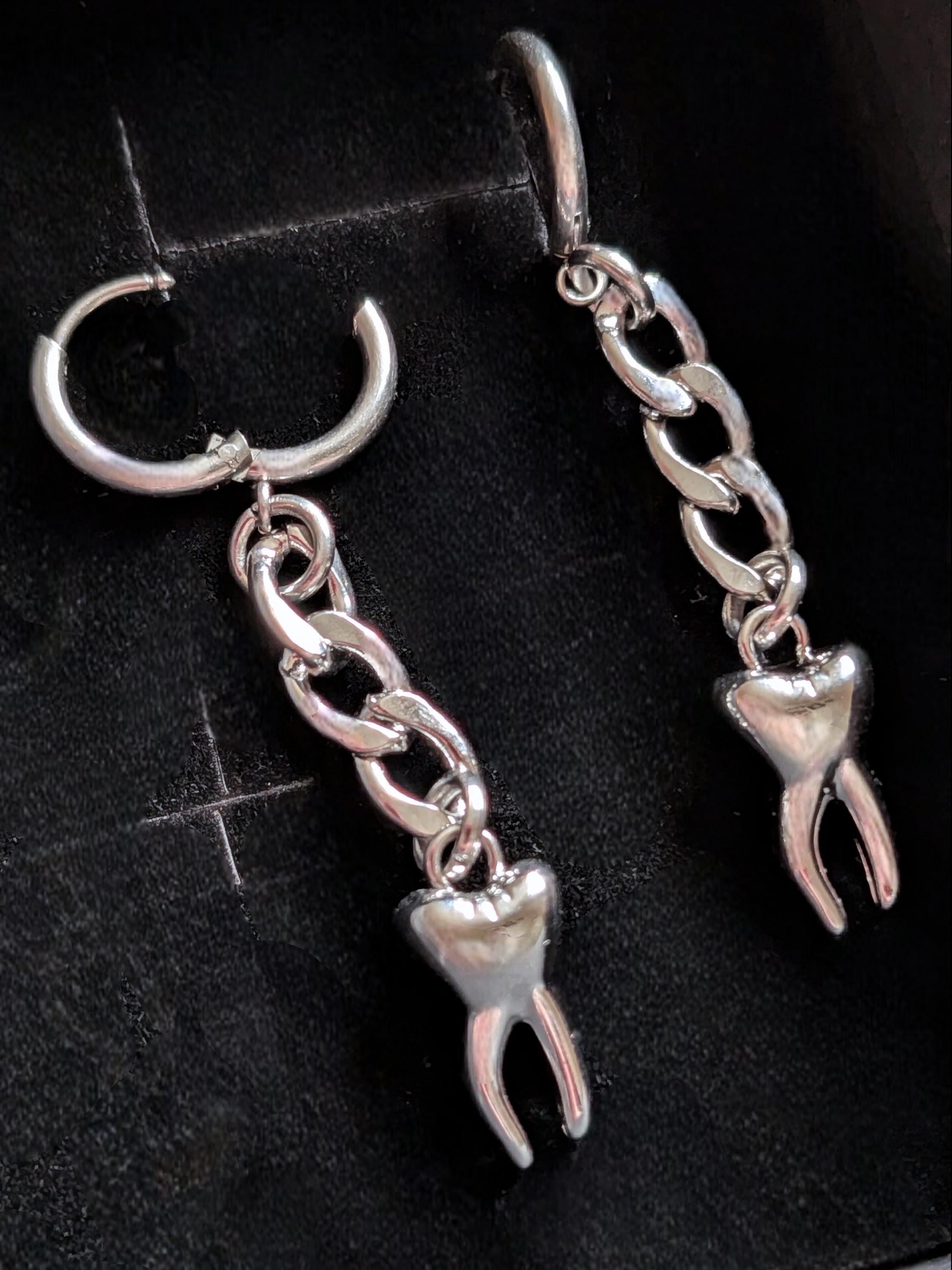 Chain & Teeth Hoops