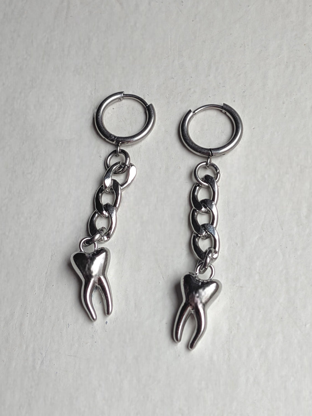 Chain & Teeth Hoops