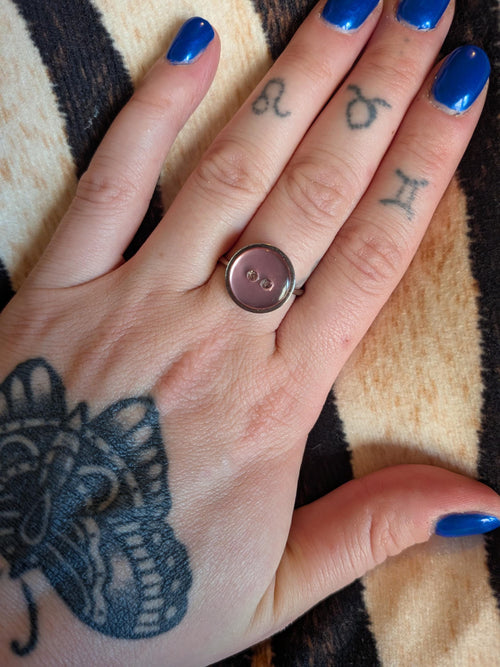 Button Ring