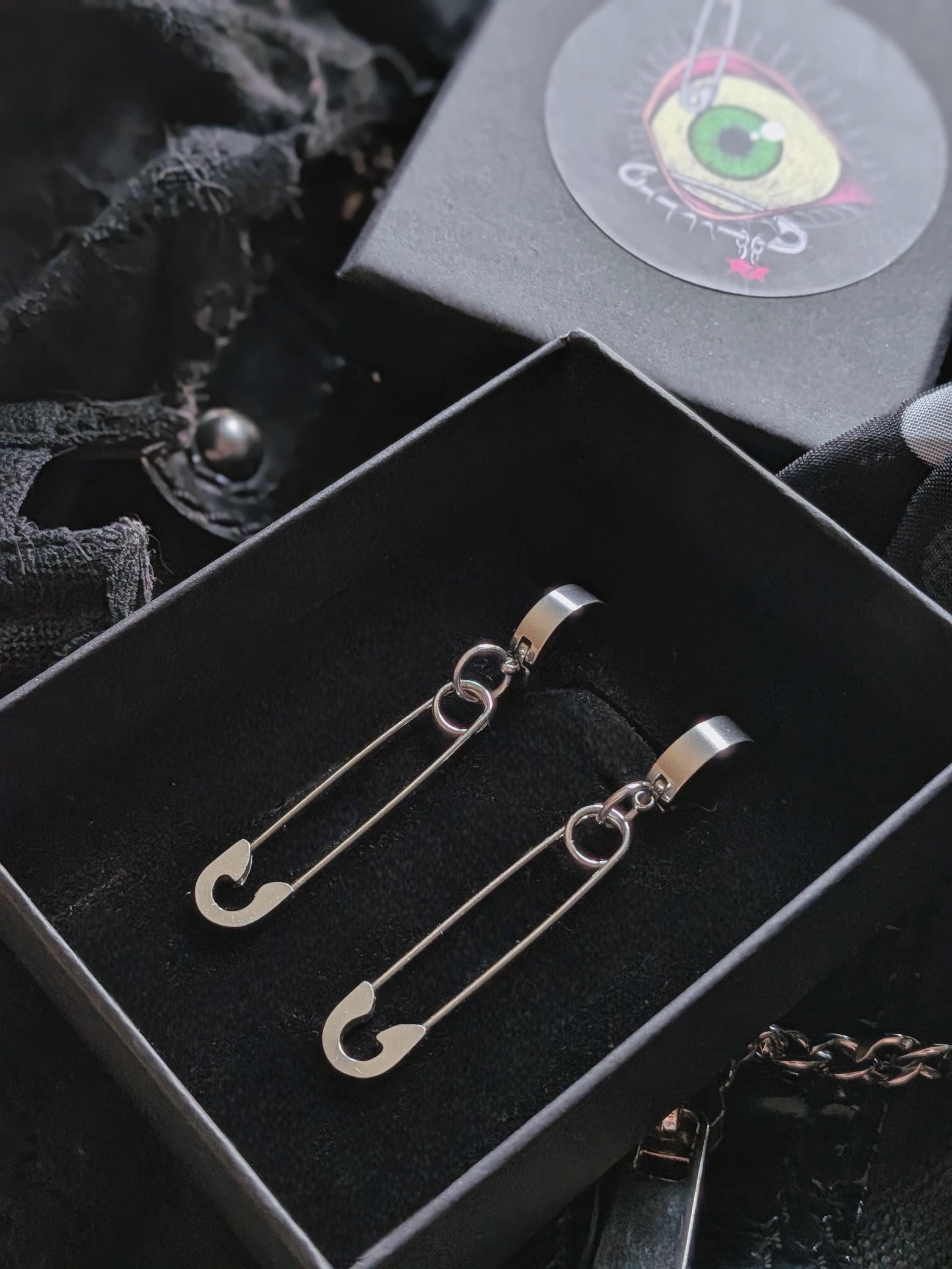 Steel Safety Pin Hoops