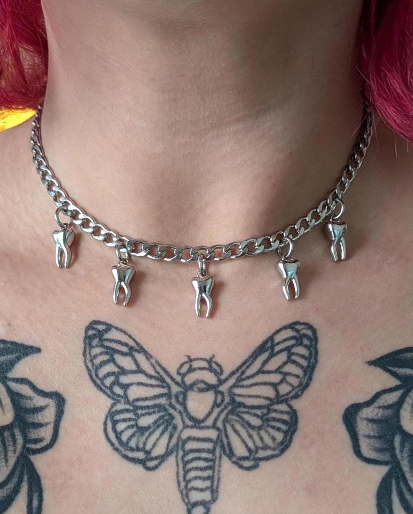 Teeth Choker